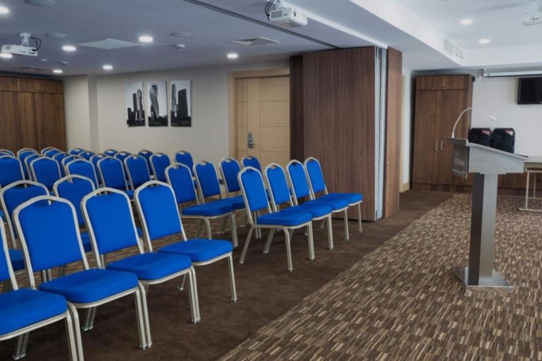 park-inn-by-radisson-izmailovo-moscow-park-inn-izmajlovo-transfer-parkovka-14